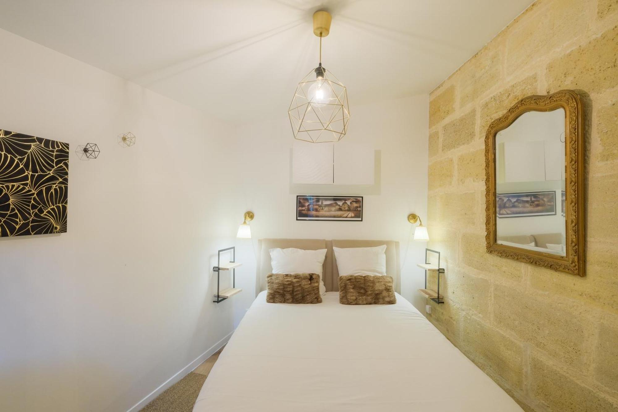 Les Suites d'Aliénor, Suite Cosy Pessac Exterior foto